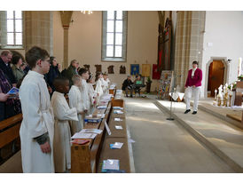 Dankgottesdienst der Kommunionkinder (Foto: Karl-Franz Thiede)